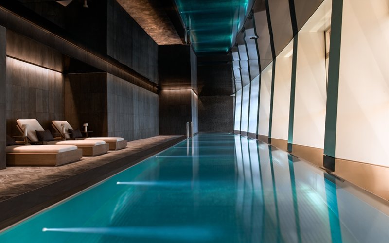 Dive into a Sophisticated Oasis of Calm and Tranquility. Centre Point Residences Unveils the Longest Above-Ground Swimming Pool in Central London Amongst Its Top-End Amenities. #affluent #RealEstate #CentrePointResidences #Love Read More: luxurylife.com/2019/04/20/201…