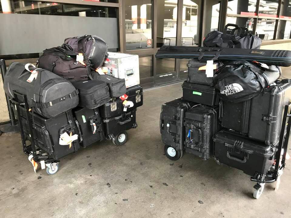 LesRoseSyracuse's tweet photo. #Network #NewsCrews are #journalists who deal with #assaults #brokenbacks #fires #war and #worse. They are #stressedOUT some have #PTSD and they travel don't travel light! #Respect #DonHaleSound @nppanewsvideo @NewhouseBDJ @NPPATVBOP @stn @CitrusTV @NewhouseSU #FirstAmendment https://t.co/NxsXlyHK8w