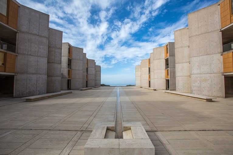 DonWhitten_AIA's tweet photo. Kahn’s Salk Institute captured my attention early. Concrete bending light into darkness, that infinite horizon, the courtyard “a facade to the sky.” #ARCHWeek19 #ARCHWeekchallenge @CCCArchitects images: https://t.co/Q2vh12DNYg. & https://t.co/xDNH9a0L2t https://t.co/5UFivClJll