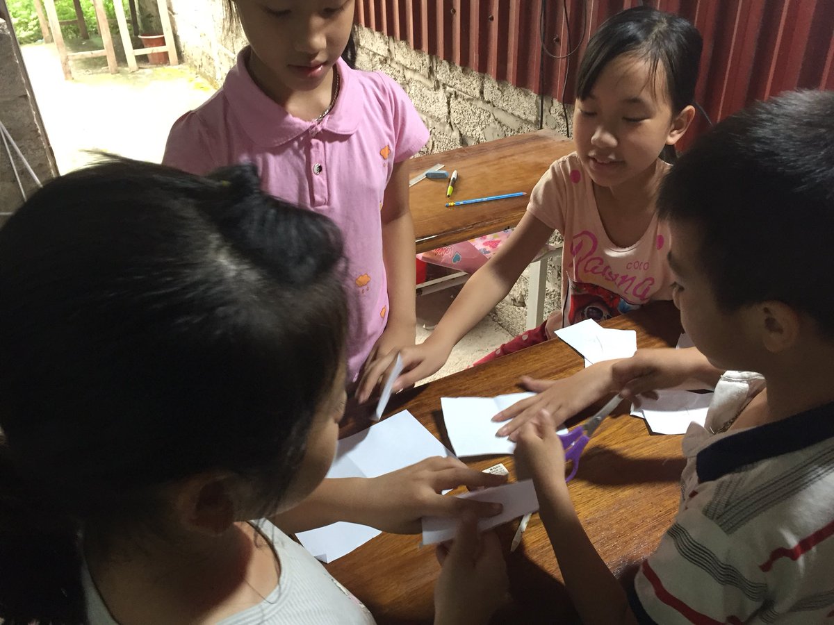 SunflowerLib_Vn's tweet photo. Nice photos of the day! #SunflowerLibrary #Teachersmatter https://t.co/kpWdn68v57