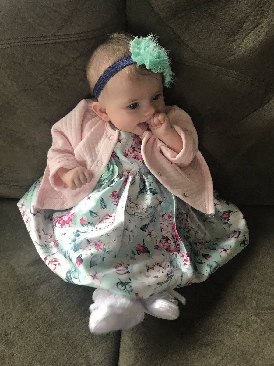 JessPontious's tweet photo. First Pontious Family Easter in the books.#weareblessed #easterbunnyrookies #wearethosemommas #sorrynotsorry https://t.co/qEzrDxCHLT