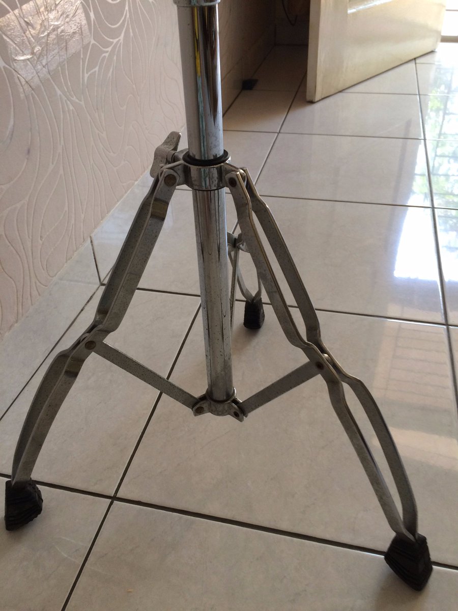 _samuelsusanto's tweet photo. @DrumBagus WTS Straight Cymbal Stand TAMA Roadpro ... mulus all parts ORI, kotor pemakaian pribadi.. Lokasi Harapan Indah, WA 08998289885 https://t.co/NrThMrOArj