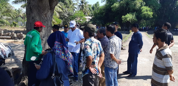 distanbun_aceh's tweet photo. BANDA ACEH - Pemerintah Aceh melalui Distanbun Aceh mencanangkan program peningkatan indeks pertanaman (IP) padi di sawah dari rata-rata 1,6 kali menjadi tiga kali setahun atau yang lebih dikenal dengan IP-300.
#distanbunaceh #distanbunprovaech #IP300
https://t.co/gEeUJ8UOlr https://t.co/F6YBQz0mIH