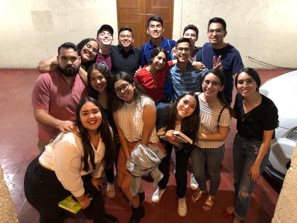 lu_dpgza98's tweet photo. Mención especial al SUPER TEAM de servidores, sin cada uno de ustedes esta semana no hubiera sido la misma. Gracias por su alegría y amistad ♥️
#TeamPascua2019 https://t.co/l34mMvehfo