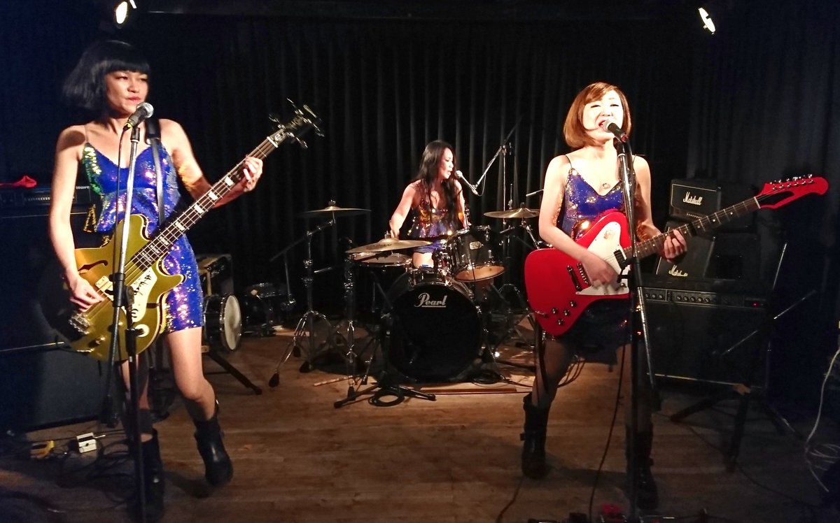 cherryb0wie's tweet photo. 昨夜の1コマ。それぞれにハッピーなひと時をありがとうございましたo(^o^)o
#ガールズゴイル
#ザ・タペタムズ
#THETICTACS
#THESELECTORS
#ハピメロ #塚本エレバティ https://t.co/qutuVSB179
