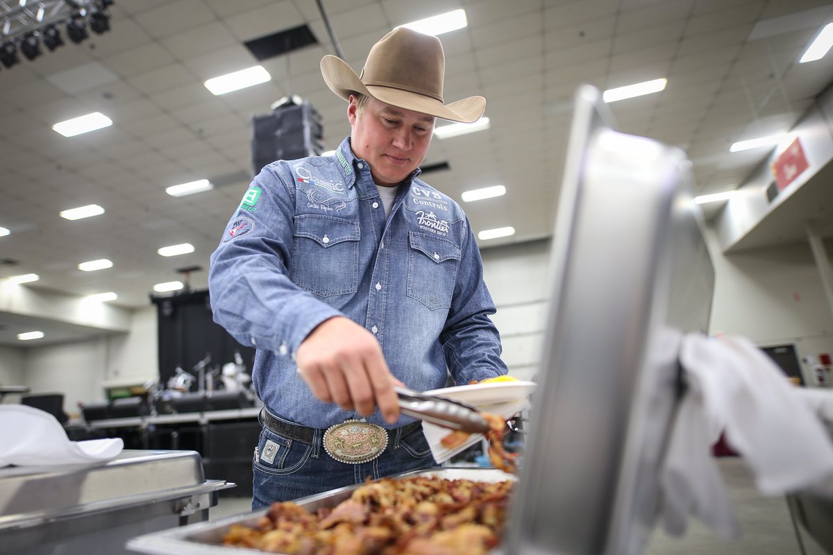 Pro Rodeo Canada tweet media