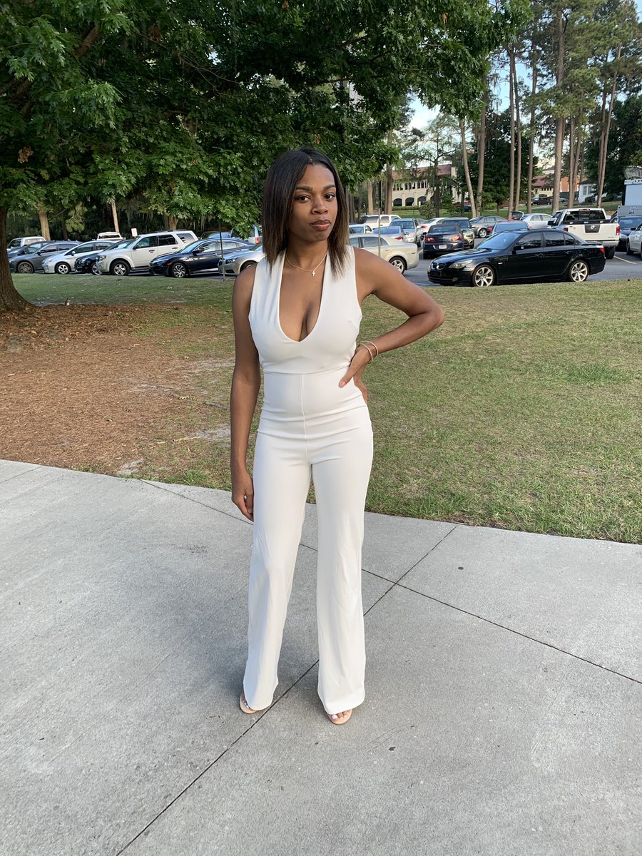 ideallyjaay's tweet photo. I didnβt even think these was cute but ig loved them and I think itβs too late but #EOG19 ππ¬ππππ€© https://t.co/zNy9deIuuV