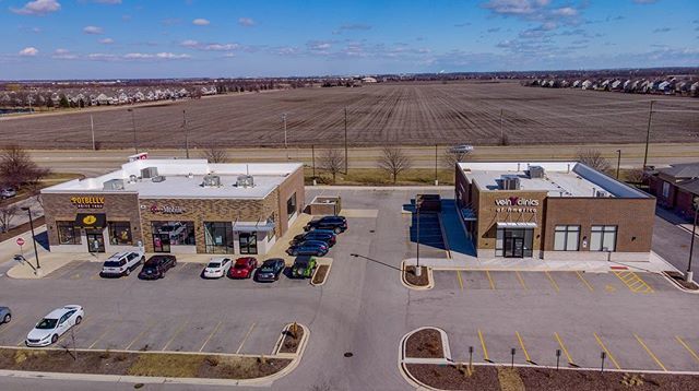 Vequity's tweet image. The Shops at Kensington Plaza fronting @target #construction #retail #shoppingcenter bit.ly/2IKYuQs