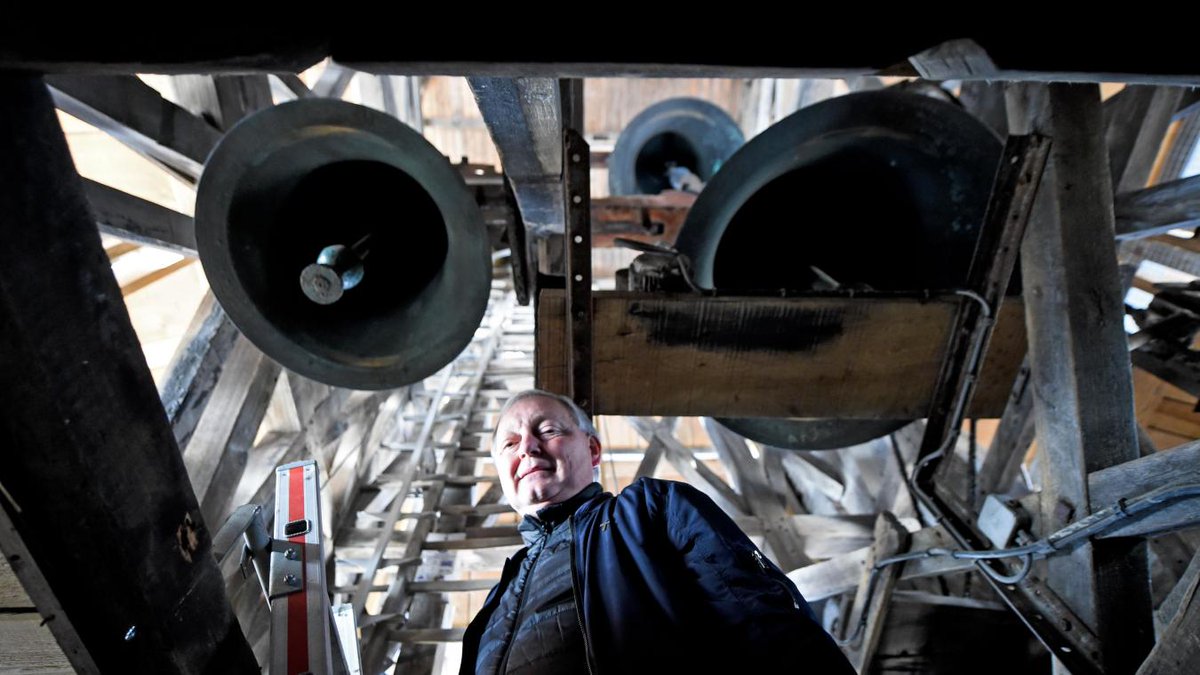 #Croix #Cloches #Église L’histoire de la résurrection des cloches de l’église Saint-Martin bit.ly/2INLxoQ