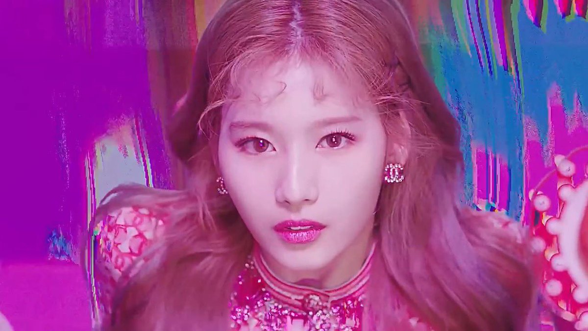 ピアスがシャネル！！！