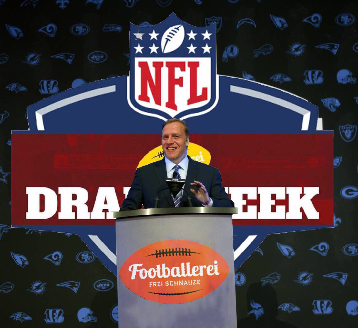 Fritschi1976's tweet photo. Footballerei Draft Week! 

Heute eröffnen wir den Draft der @Footballerei ✌️

Die erste Experten-Runde heute ab 19:00Uhr mit @kucze22 und @CSpengemann und dem @CallMeStolle 

#footballisfamily #drafterei  #footballerei #freiSchnauze #FBei #FBeiLive #ranNFLsüchtig #ranNFL https://t.co/f6VGVbrEy2