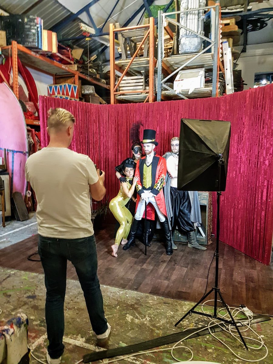 Awesome photoshoot at Boo HQ in preparation for the Christmas Party Show where we will be showcasing our vintage circus troupe.  #circus #vintagefashion #christmaspartyshow #greatestshowman #photoshoot #whatsnew