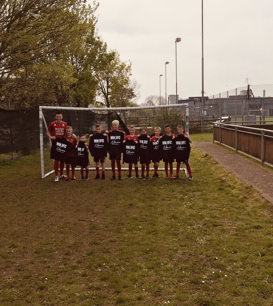 Massive thanks to <a href="/NimesLtd/">-nimes.</a> for sponsoring our new kit <a href="/mnjfc/">Milton Nomads JFC</a> #kidsofnimes #bestdressedkids