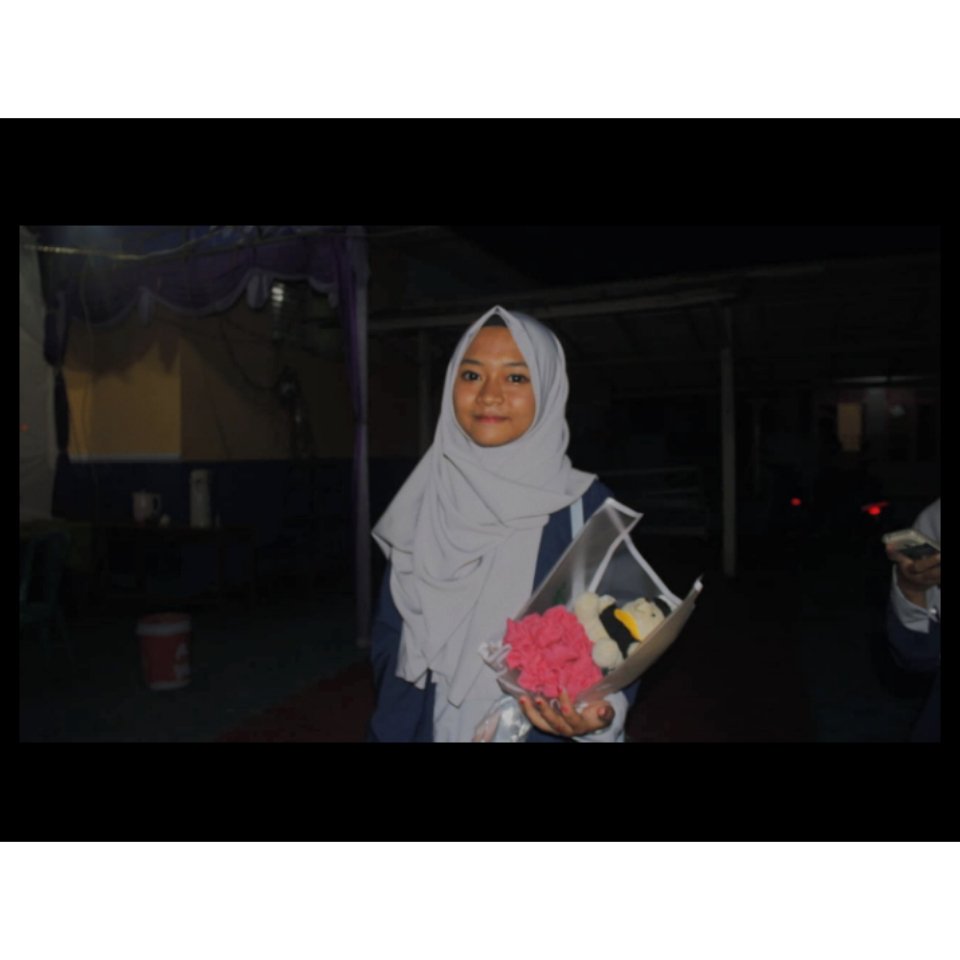 snfraya30's tweet photo. #graduations2019💜 https://t.co/Fkmr5BRcju
