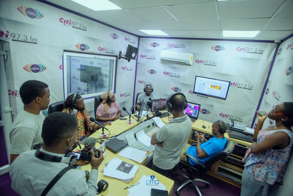 MichaelAfenfia's tweet image. Last night, Karimot Odebode @Lady_Karimah, winner of the Write for Love Poetry Contest 2019, and I were live on Citi 97.3 FM Ghana 🇬🇭. 

It was a celebration of the arts, poetry, fiction and creativity in general.