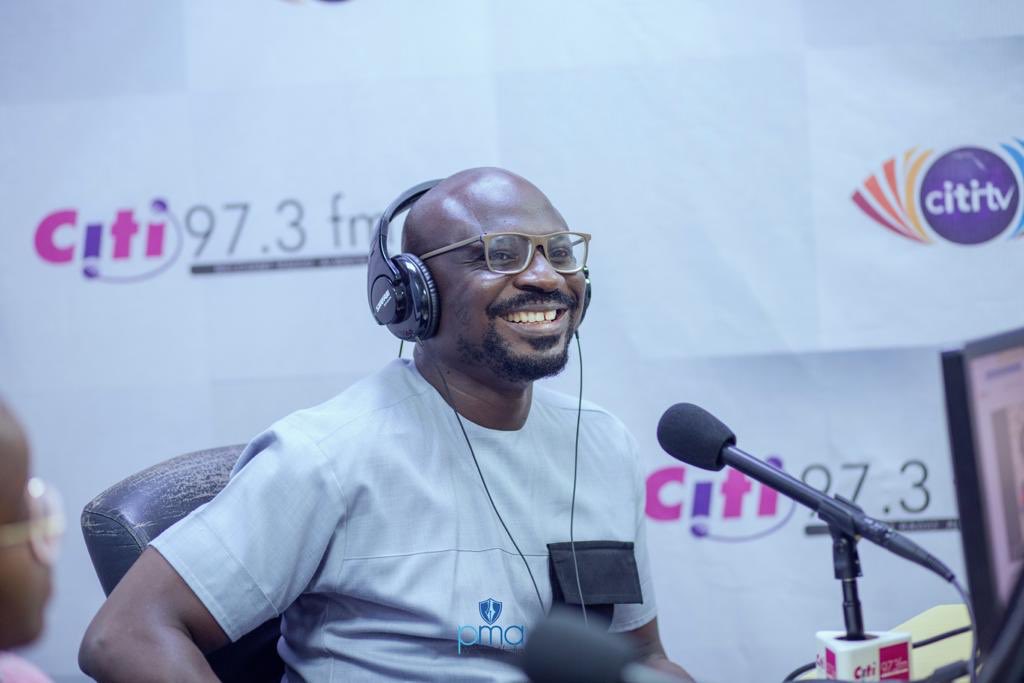 MichaelAfenfia's tweet image. Last night, Karimot Odebode @Lady_Karimah, winner of the Write for Love Poetry Contest 2019, and I were live on Citi 97.3 FM Ghana 🇬🇭. 

It was a celebration of the arts, poetry, fiction and creativity in general.