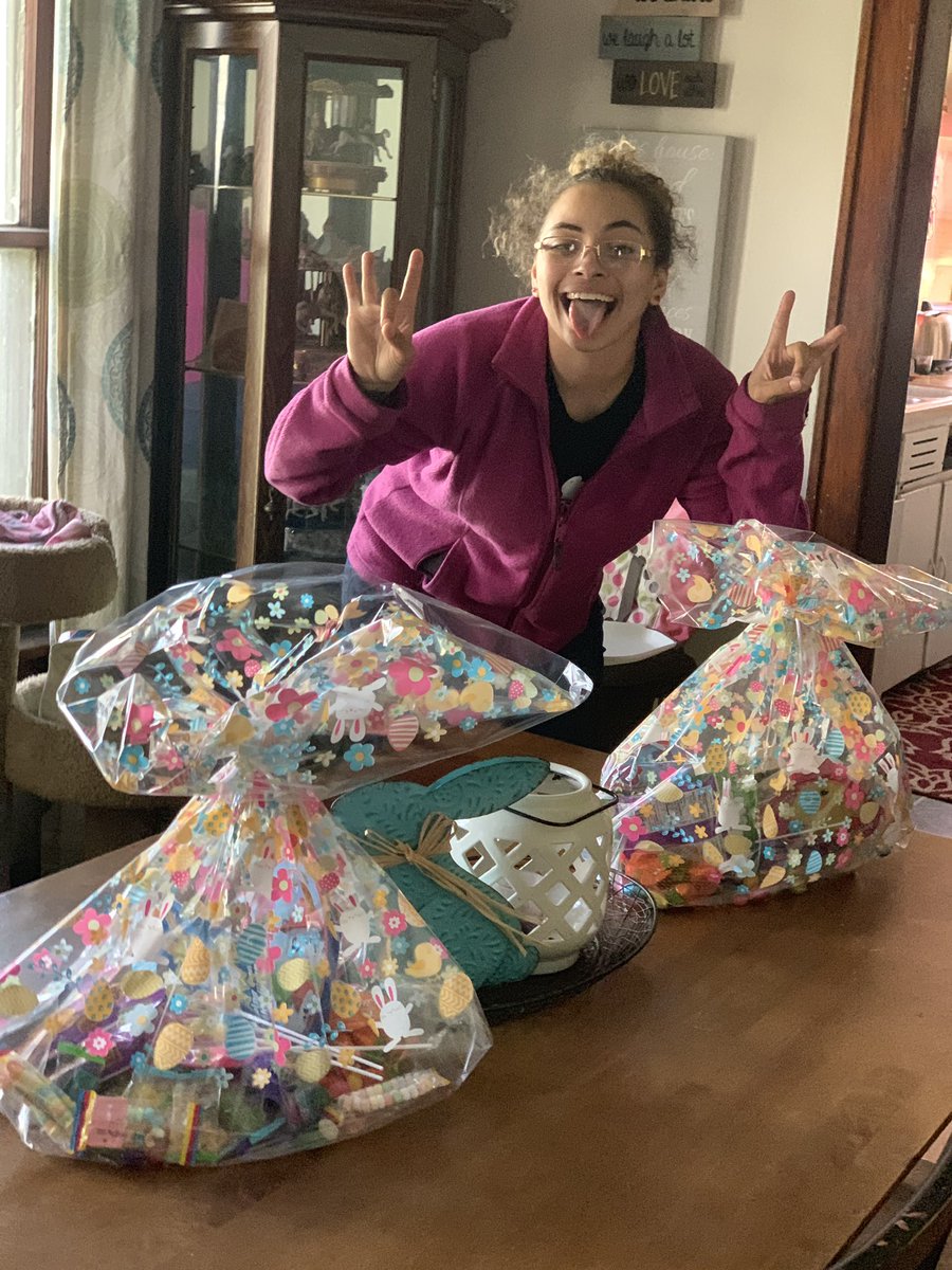 san872's tweet photo. Easter 2019!! https://t.co/ZECCrsvTv4