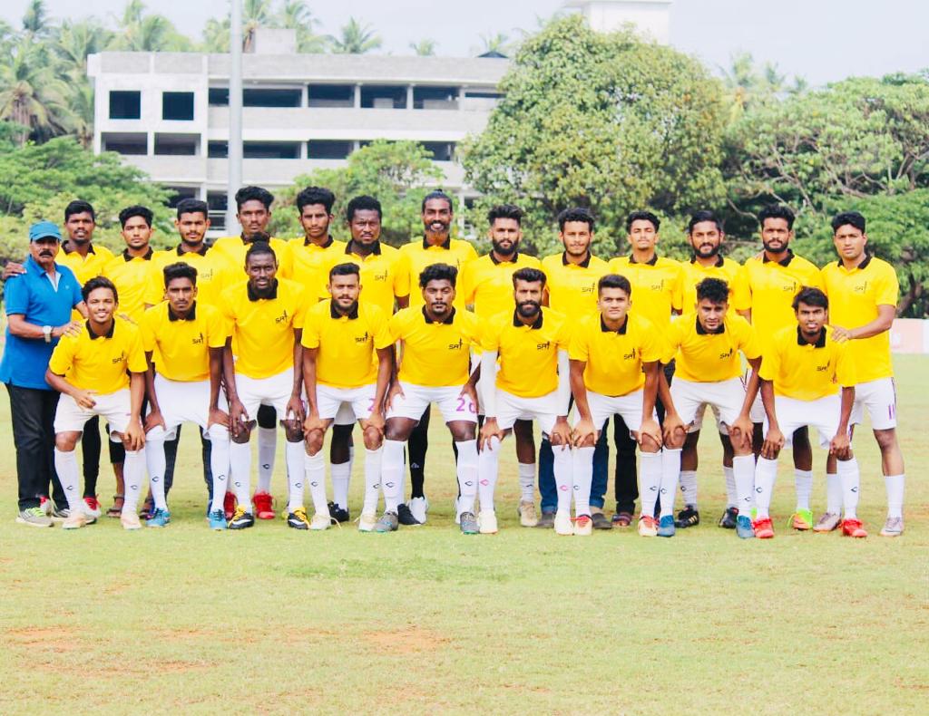 IAMTHOMAS51's tweet photo. SAT FC FAMILY ❤📷⚽😘 https://t.co/FfvvrPGyfE