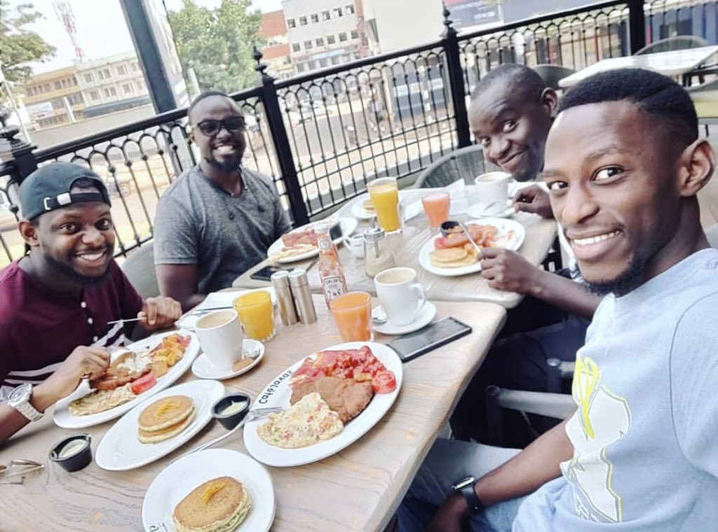 CJs__256's tweet photo. How about some #bigonbreakfast with the squad? Tag them and let them know
#holidaymood
#squadalert 📸photo credit: @nkorejohn https://t.co/a1OGEQjIeh