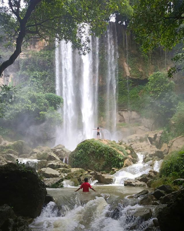 Reposted from @bakri_pakoth -  Guyaang hela
.
.
.
#jatiwaras 
#tasikmalaya 
#tasikmalayatoday 
#exploretasikmalaya 
#amazingtasikmalaya 
#enjoytasik 
#visittasik 
#jelajahtasik 
#wowtasikmalaya 
#curugtasikmalaya
#jabar
#jabartoday 
#explorejabar 
#jabargram 
#wisatajabar 
#…