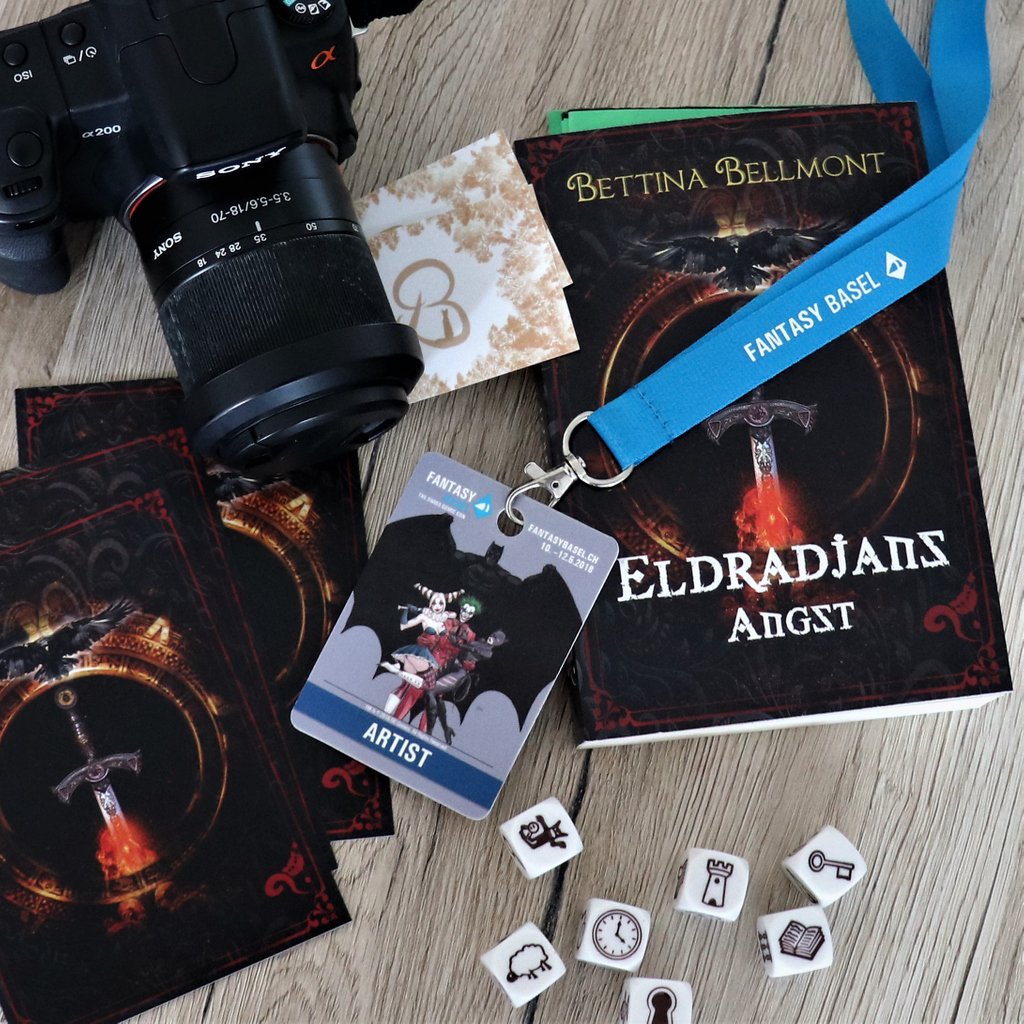 frau_autorin's tweet photo. 😎 Die FaBa - die Fantasy Basel - naht! Ich bin mit dem VSPA vom Donnerstag bis Sonntag da. Am Samstag, 4. Mai, von 12.30 bis 13.00 Uhr lese ich aus Eldradjans Angst auf der Book & Comic Stage. 🎉
.
.
#️⃣ #vspa #fantasybasel #Lesung #eldradjansangst https://t.co/DXlrV8cB4Z
