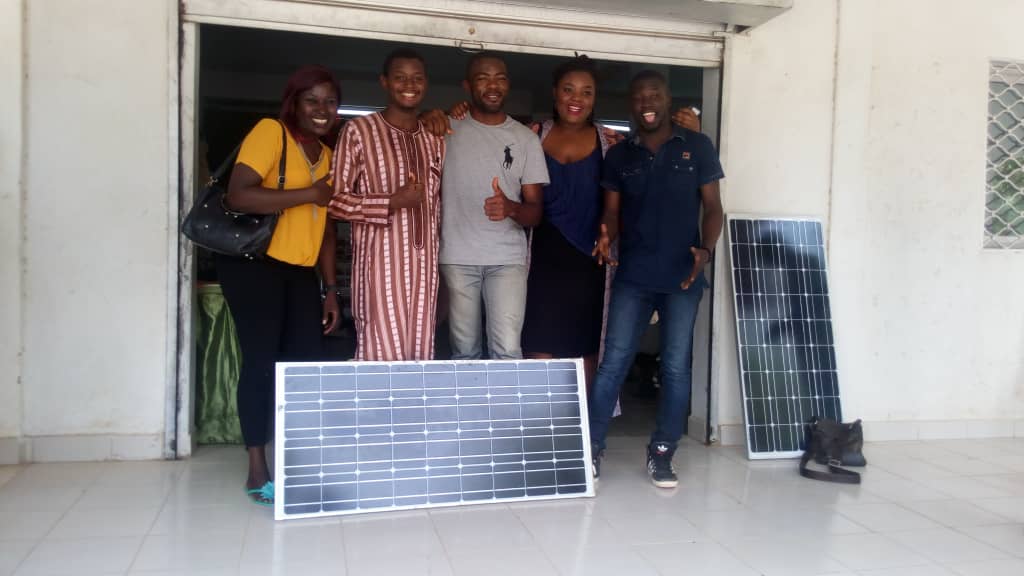 bainamndidaliw2's tweet photo. It was really amazing to have all of us, MWF 2017 to exchange and share our daily challenge and success with our organization through success story telling with emerging young entrepreneur of Maroua. Thank you @Omenkart @SaveOurAg
@Action4youthEnv
@WestAfricaMWF
@WashFellowship https://t.co/heA8wLIIPA