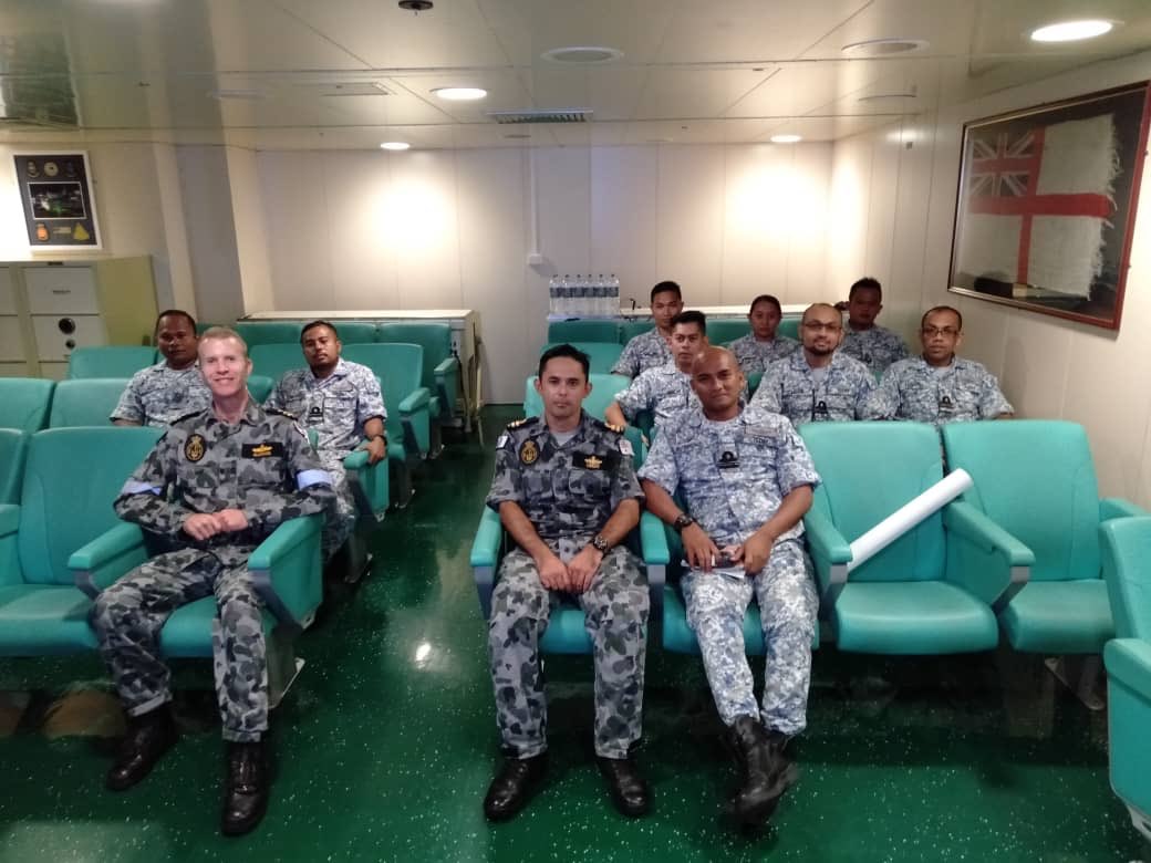 NatHydroCentre's tweet photo. Hydrographic Support To Amphibious Operation. Officers and staff from @NatHydroCentre onboard #HMASCANBERRA for Subject Matter Expert Exchange (SMEE) in Engagement #RMN with #ADFIPE19.

@tldm_rasmi 
@ADFinMalaysia https://t.co/ZBYNVY5Hhh