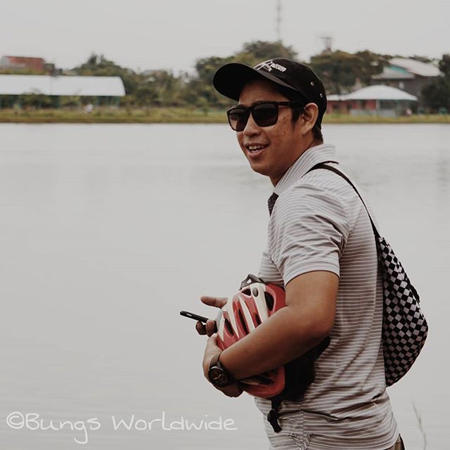 Berapa harga outfit lo?

#BungsWorldwide bit.ly/2VW5QUJ