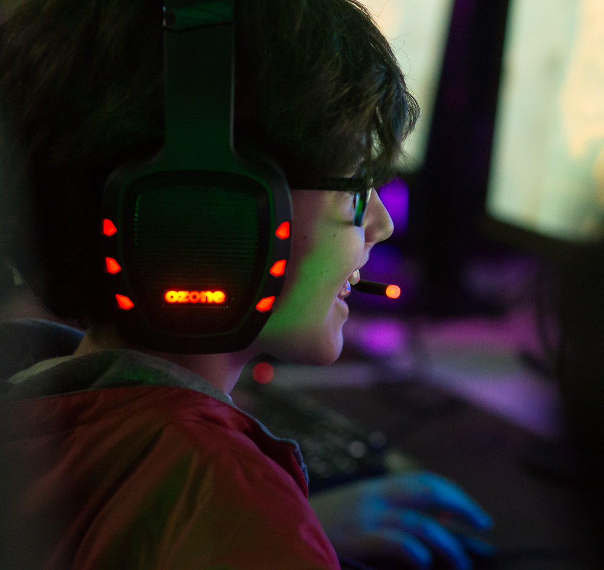 Survivalgaming's tweet photo. Pronto os avanzaremos novedades sobre la nueva edición de nuestra competición de #LeagueofLegends 

Danos un ❤ si has estado entrenando en Semana Santa https://t.co/9euTOHRfNH