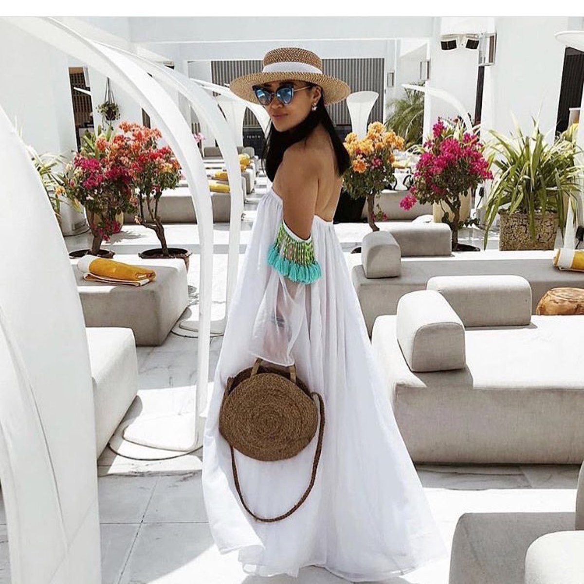 lovesadores's tweet photo. Super summer Chic 😍☀️ The Venus Dress 💚💚 Shop https://t.co/bWAnbPDI5F

#lovesadores #loveitadoreit #maxidress #summeroutfit #maxidresses #fashion #fashionblogger #fashionboutique #womensfashion #dresses #dress https://t.co/49YJtFJG8T