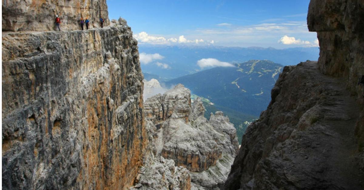 Vuoi una boccata di aria fresca? Scegli quale dei nbostri meravigliosi parchi nazionali vuoi esplorare e parti subito! bit.ly/2vifuFz #naturelover #Earthday