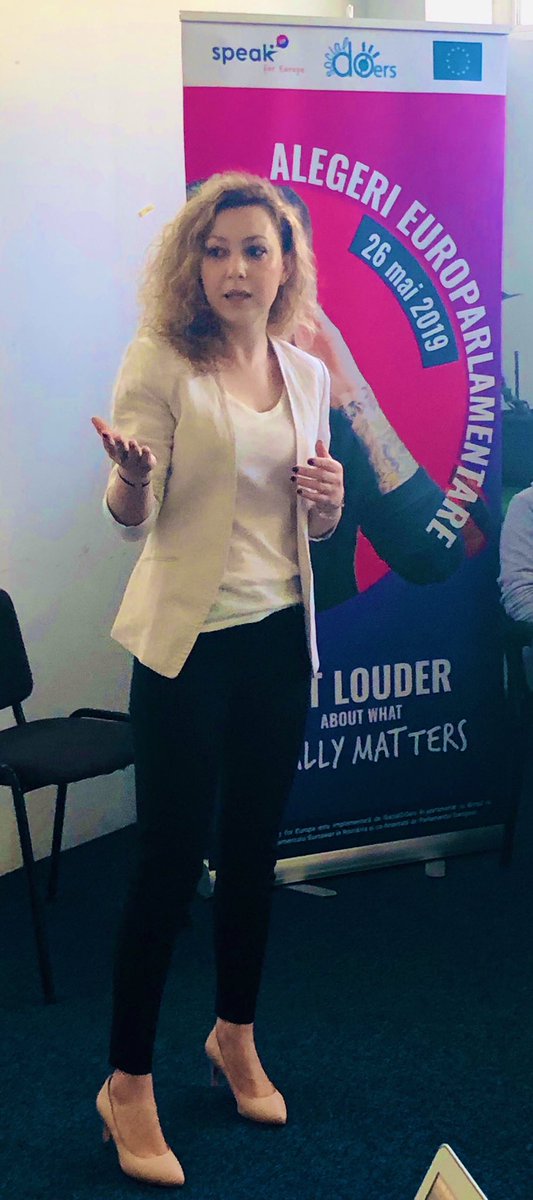 socialDOers's tweet photo. Full house at @socialDOers &amp; @GoodLobby workshop dedicated to #EUelections2019 #advocacy &amp; #cicic #participation!
#youth #EU #elections #information  #EuropeanParliament #decisionmaking #legislation #NGOs https://t.co/YjPsRBKbm1
