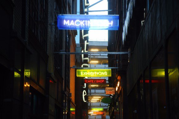 Did you know there are grants of £5,000 available to people or groups that want to hold events in city centre lanes?
Read more about the Glasgow City Lane Activation Fund and get involved! bit.ly/2UvjrC1