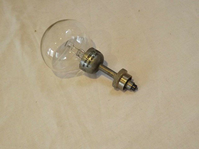 WW2 RAF Light Bulbs JOBLOT Of 10
muzzleclub.com/classified/ww2…
#muzzleclub #militaria #reenactment #armysurplus #militarysales #sales #military #militariasales #ww2 #ww2reenacting #militariacollectors