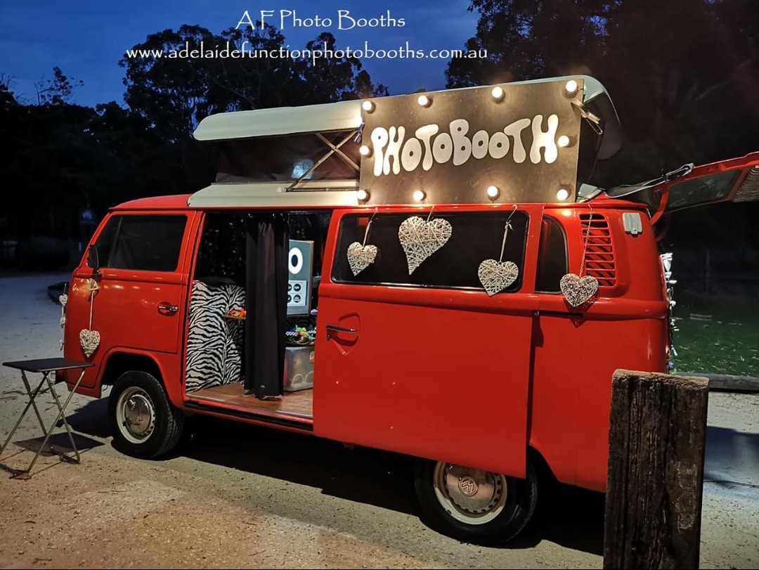 AFphotobooths's tweet photo. Jaffa our Combi photo booth, available for events weddings birthdays
Email afphotobooths@gmail.com
Call 0416806557
https://t.co/VjEfUVXm6k https://t.co/Ab6SRdt7rx
