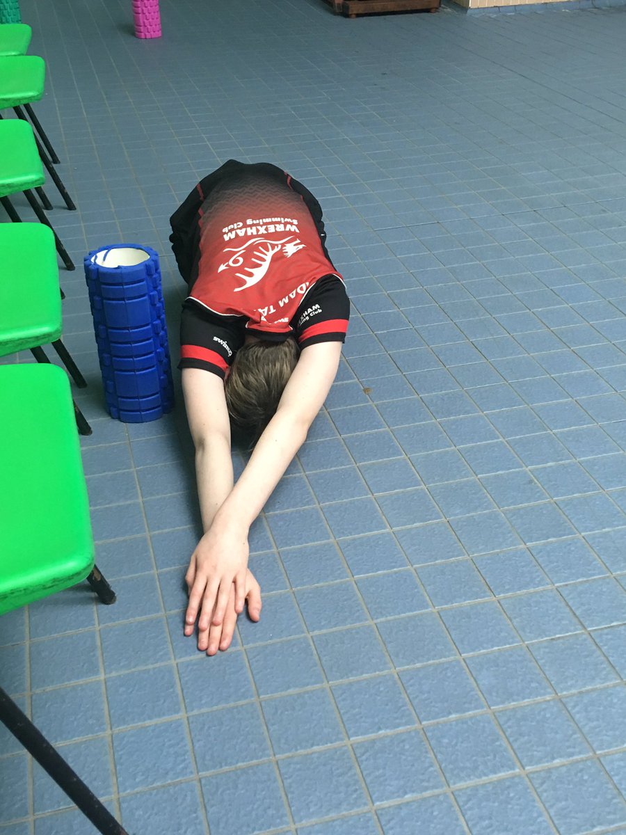 WrexhamSC's tweet photo. Final Day in Swansea and we are ready for the 1500 & 400 IM #LetsGoWrexham @SwimWales #SWLC19 https://t.co/u76O8wv1Xp