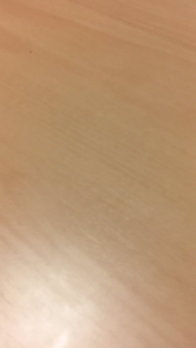 appcoding's tweet image. ツイッターの画像キャプション部分だけと本文をバラバラに書くのは不可能なようですね。
本文は先頭2行くらしか表示されない、それでも縦長画像を優先したい場合に便利そうです。
四コマ漫画、ファッション系の写真、強くアピールしたい画像に向いてるかも。
