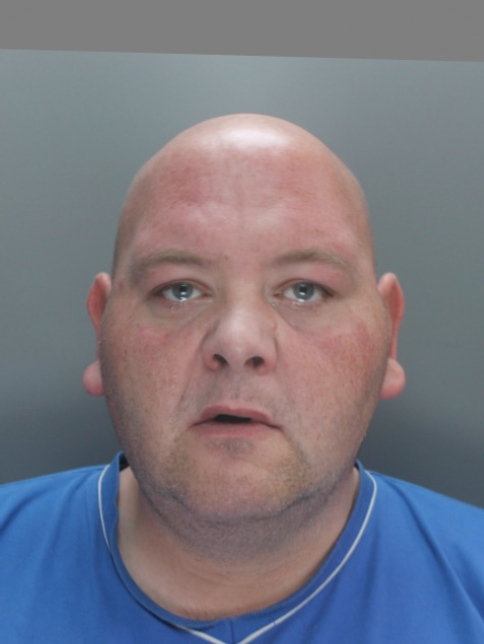 MerpolLowerLn's tweet photo. We are appealing for help in finding 38-year-old Gary Turner, last seen on 10 April in Abdale Road, #Liverpool. Have you seen him? Please contact @MerPolCC, 101 or @missingpeople. Read more👉
 https://t.co/IoRRtI0rEw https://t.co/V2xnrftN5m