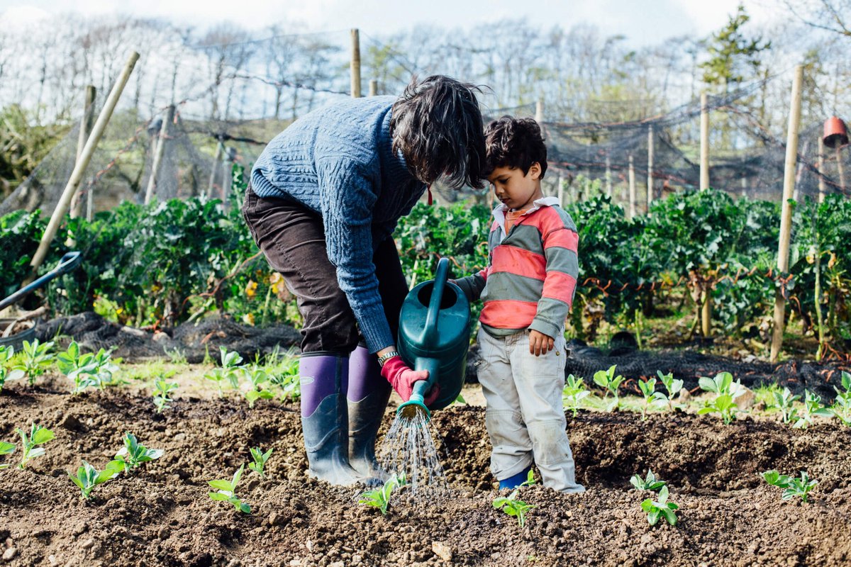 cbf_beerfest's tweet photo. Happy #earthday. The money we raise from the #beerfestival help #postliphall care for 12 acres of organic garden, parkland and listed #cotswold buildings. Thanks for your continued support. Join the fun #CBF2019 https://t.co/LbtBrzWsBk