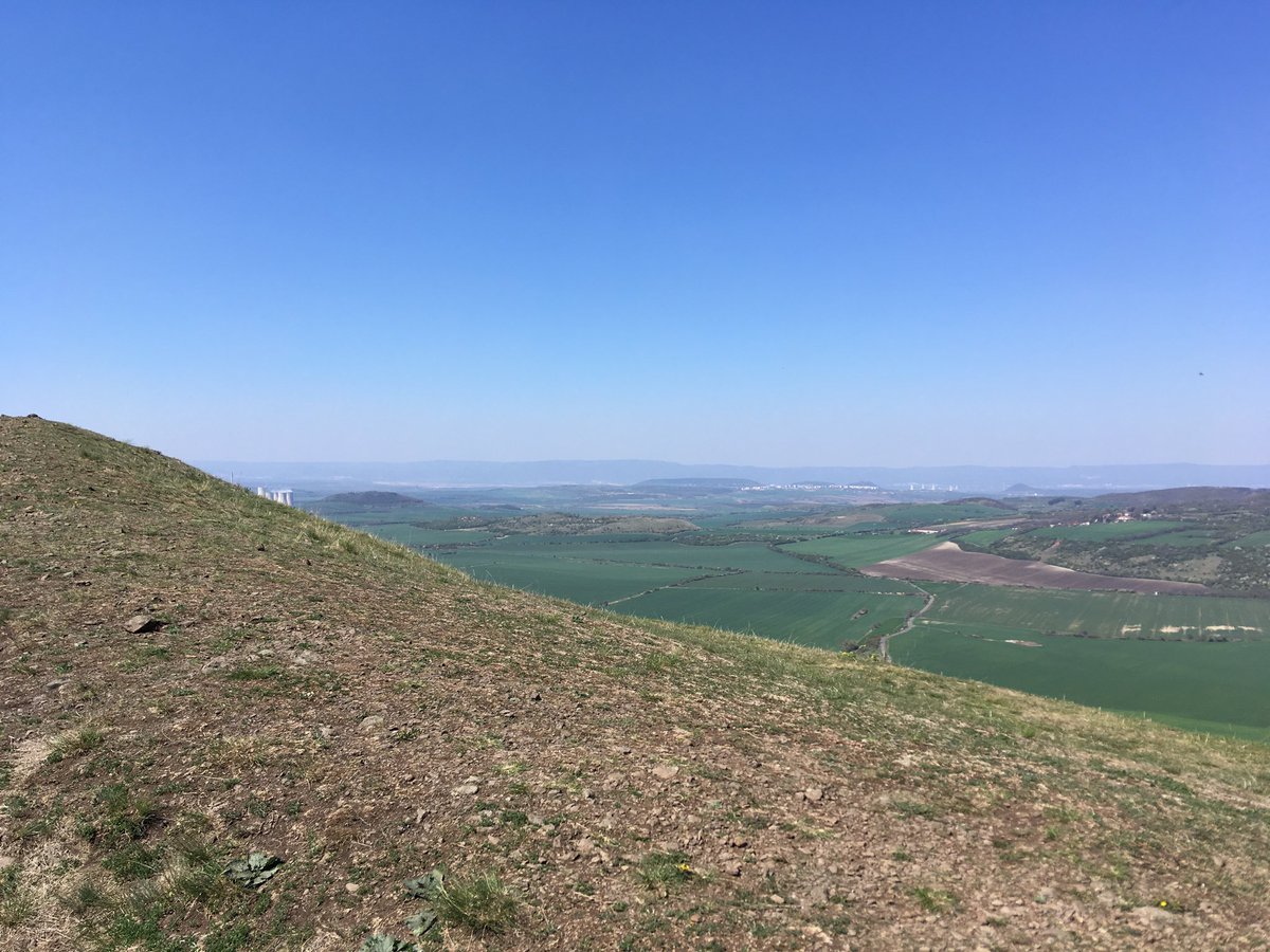 EASTERNEUROPEE's tweet photo. #RanaULoun the place to go if you like #paragliding #Rana #Czechia #VisitMore #VisitCz https://t.co/Y8hKYoA0qv