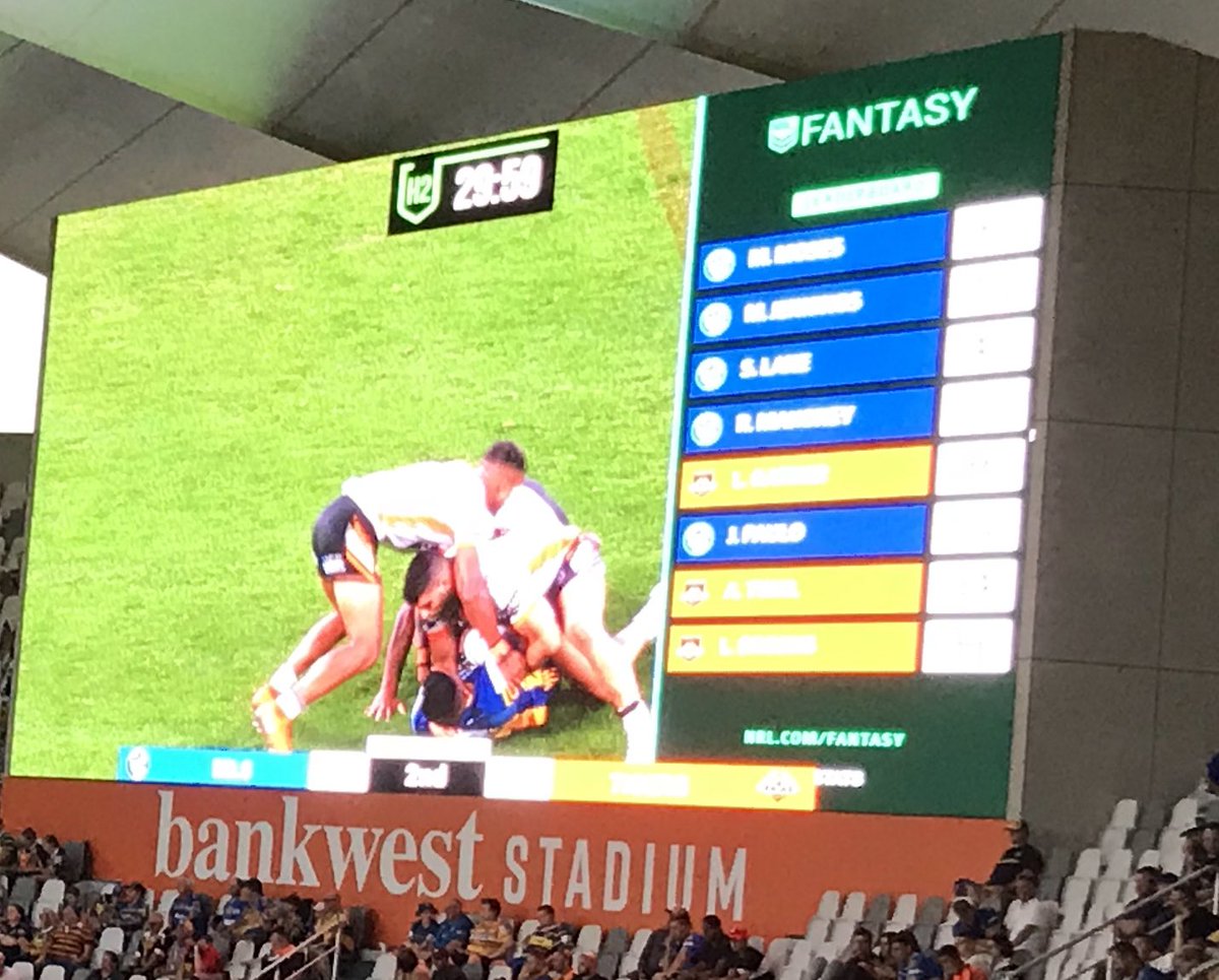 toddyhewitt's tweet photo. How good!! First @BankwestStadium game...3:50pm arrival, seamless beer stop and into seats for 4pm kick-off. Brilliant view, match stats integration &amp; fantastic game day experience. Well done to the @TheParraEels team https://t.co/NoP5MDyU21