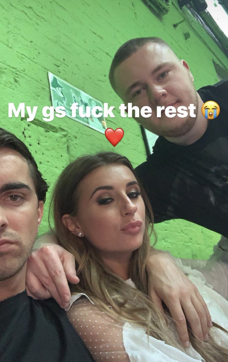 Wow so <a href="/Dani_MasDyer/">Dani Dyer</a> moved on quick 😱 Shocked is an understatement.