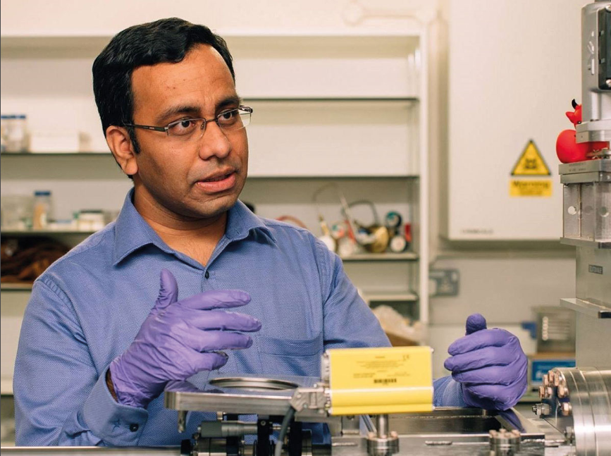 LboroScience's tweet photo. Research led by @LboroPhysics Prof Niladri Banerjee, has made the next generation of supercomputers one a step closer. More: https://t.co/UWiaZrynSG https://t.co/sVQffmbXDv