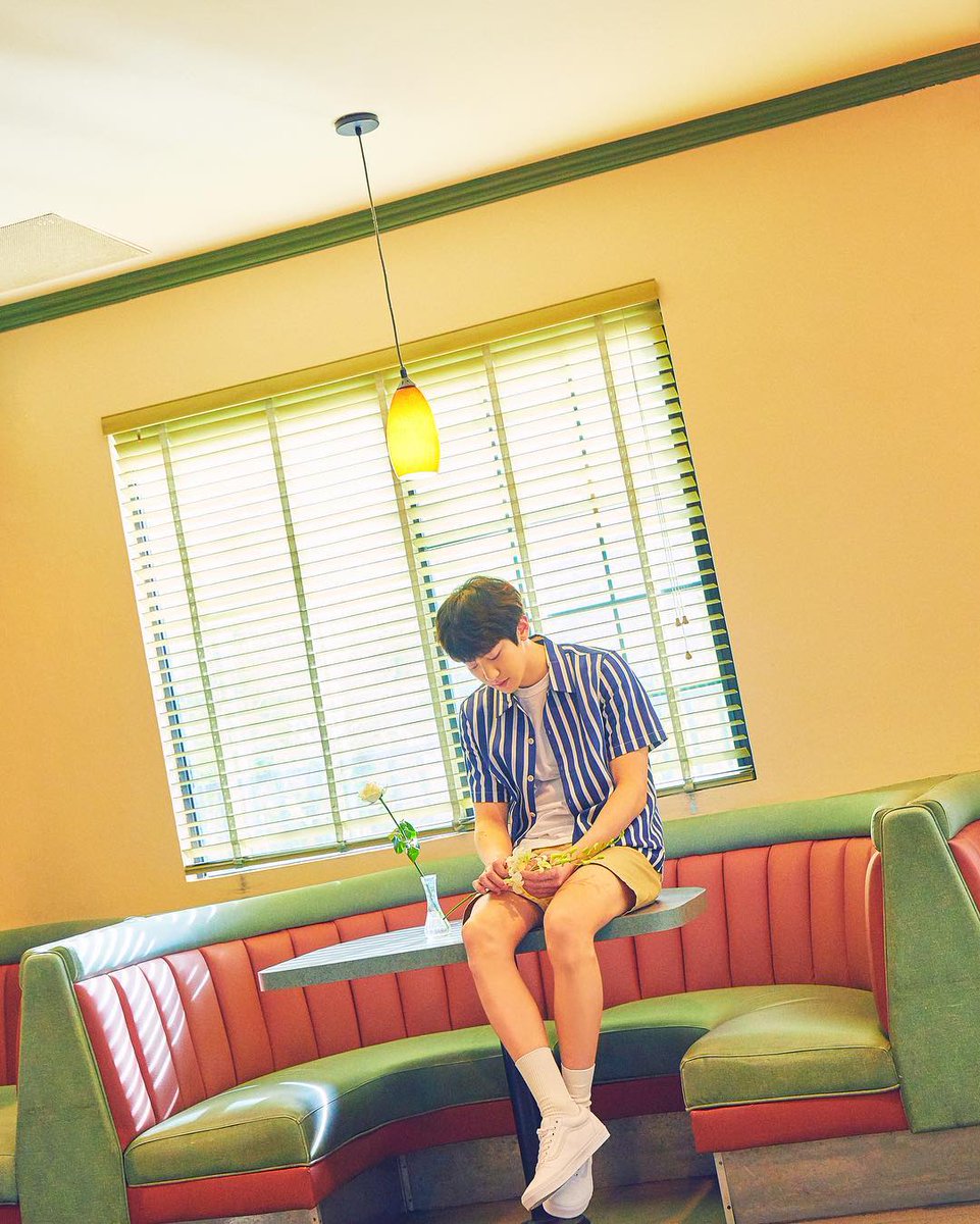 exoinstagram_'s tweet photo. 에스엠 타운 스테이션 업데이트
@weareoneEXO 
#EXO #EXOBillboardTopGroup
#EXOBillboardTopSocialArtist
#BBMAs https://t.co/z0MfyRLun6