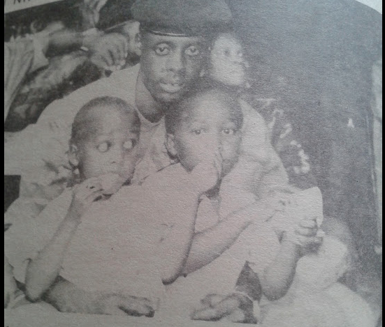 General <a href="/KabarebeJames/">James Kabarebe</a> with children in May 1993, during the visit of  Cardinal Roger ETCHEGARAY, Special Envoy sent by Pope to visit #Rwanda. He visited also <a href="/rpfinkotanyi/">FPR-Inkotanyi</a> liberated area.