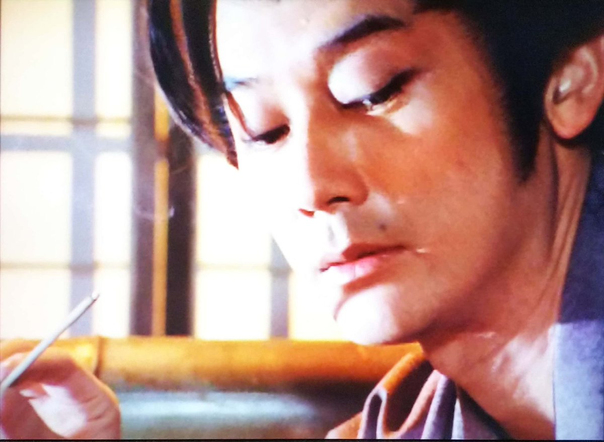 前にもあげたけど、極上の美人🌹だと思うので、お気に入りのコレをあげ