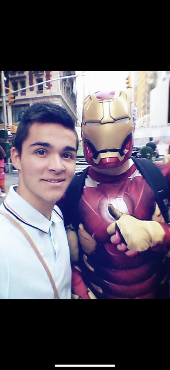 briKuuu's tweet photo. ⚠️ALERTE SPOILER⚠️ 

À deux jours de la sortie en salle je peux d’ores et déjà vous annoncer qu’un nouvel héros va intégrer les Avengers. Ce n’est autre que le neveu de Tony Stark : @romainvallier 

Va t-il réussir à renverser Thanos et à sauver la galaxie? #AvengersEndgame https://t.co/BCWEYfZcBz