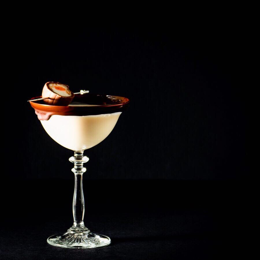 HarpMann01's tweet photo. Is there such a thing as left over Creme Eggs? If by chance you still have some here’s a suggestion on how to use them up! #cocktails #gin

Head over to Insta for the recipe including @Licor43UK @CadburyUK &amp; @BaileysOfficial : https://t.co/HppNvfsGu3 https://t.co/DjvJ3GyMbG