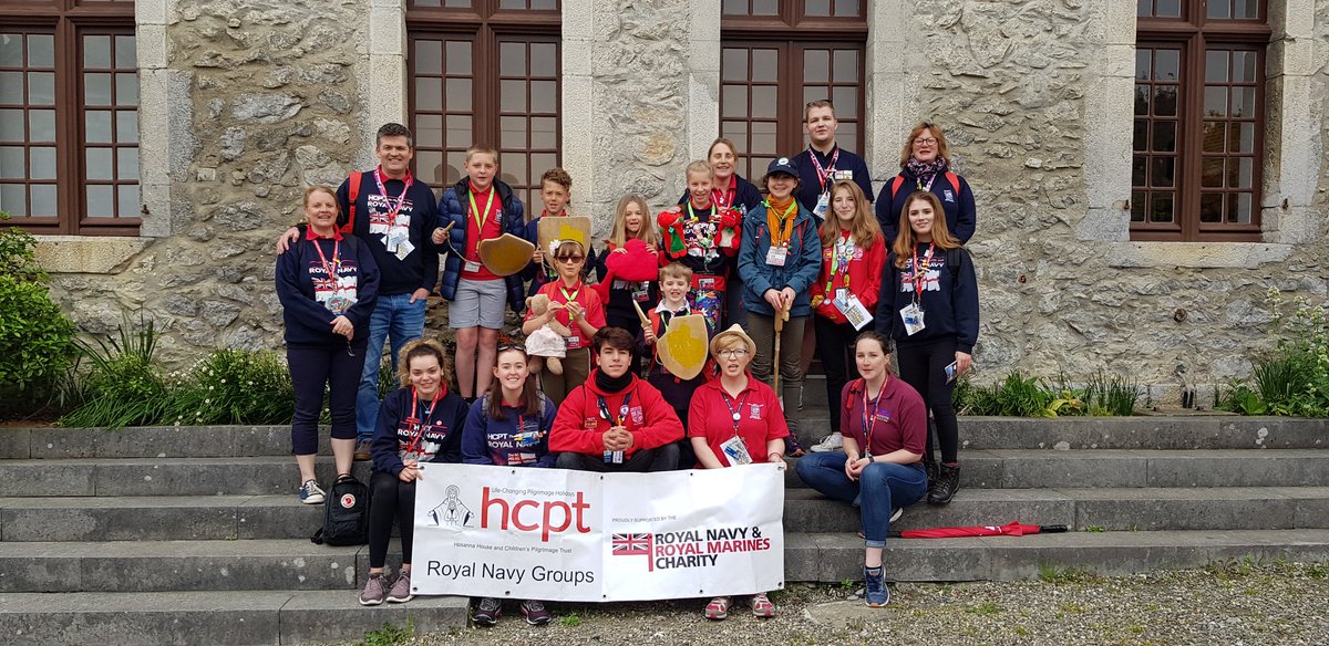 HCPTAFRegion's tweet photo. #RNhcpt40 morning at the castle #CariadisHere #RiseAndShine @RNRMC @hcpt https://t.co/GXTx9jNfmj