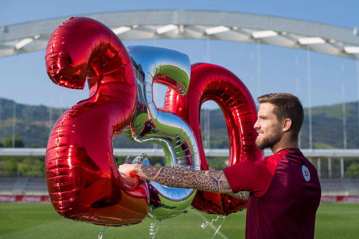 ✅ 250 partidos en @LaLiga.
Pronto tendré una sorpresa para vosotros! Estad atentos!
#Seguimos #AupaAthletic 😉
